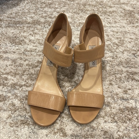 Jimmy Choo Leather
Sandals Size 40.5 - Picture 4 of 10